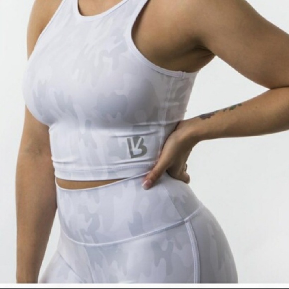 BUFFBUNNY Aurora Crop top